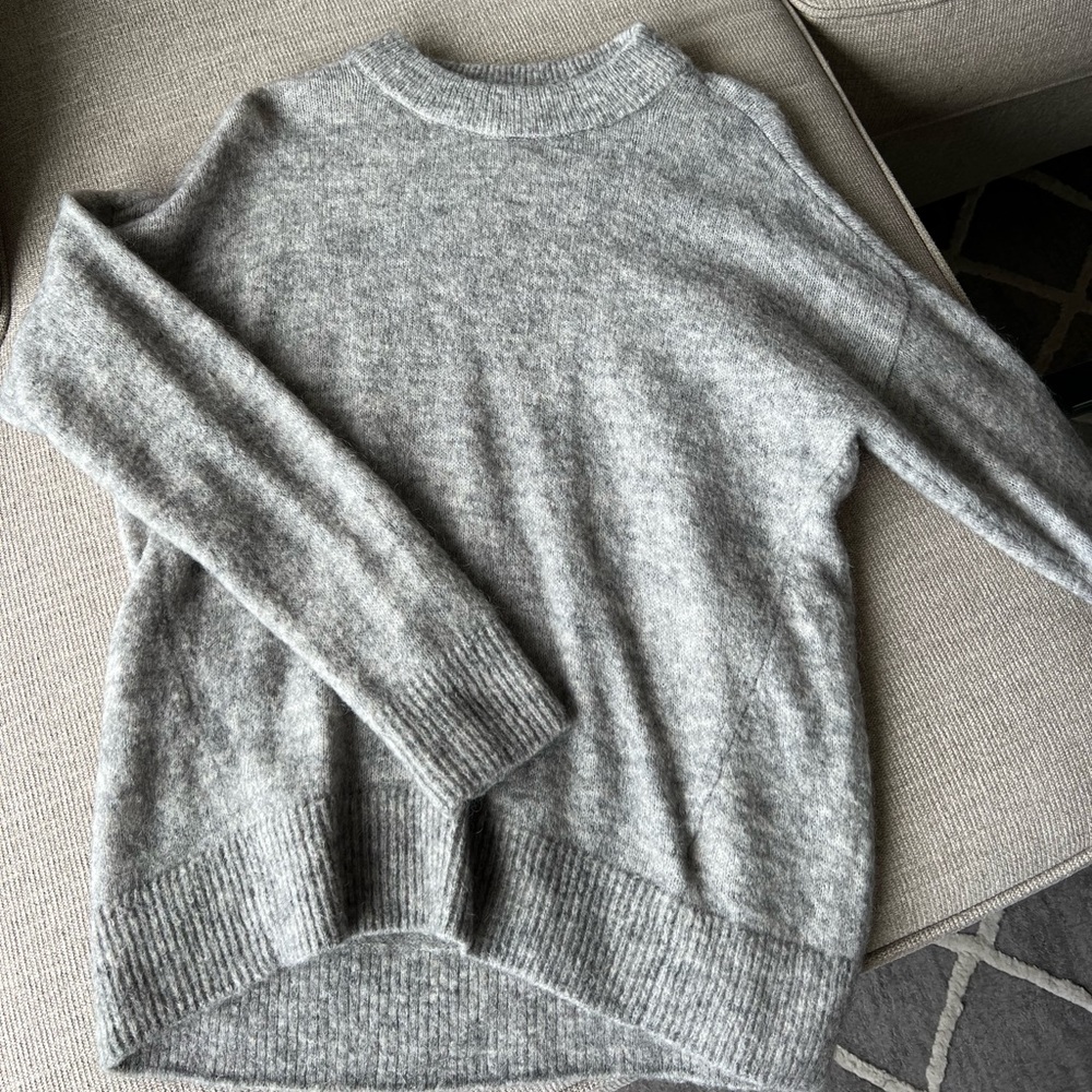 H&M Sweater